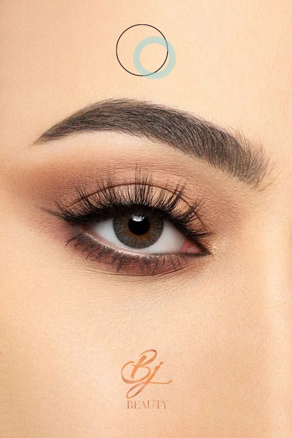 accessories lashes Iconic