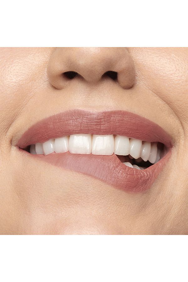 accessories lipstick قلم تلوين ريفلون كولورستاي مات لايت كرايون تريد لايتلي 001