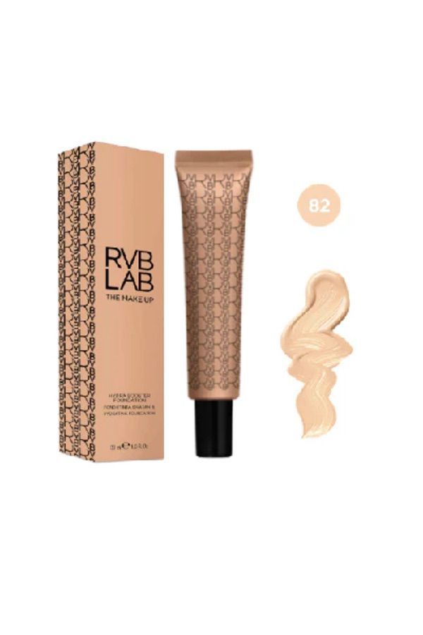 accessories make up HYDRA BOOSTER FOUNDATION 82 7