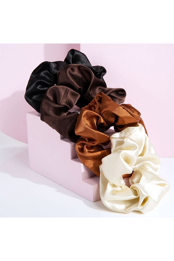 accessories self care BW- NUDE SATIN SCRUNCHIES (PACK OF 4) 14
