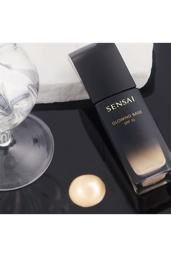 accessories sensai GLOWING BASE a TRANSLUCENT 30mL 12