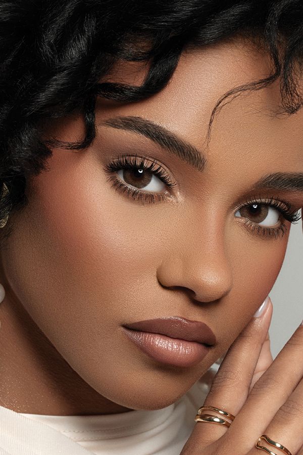 colored lenses amara lenses Almond 2